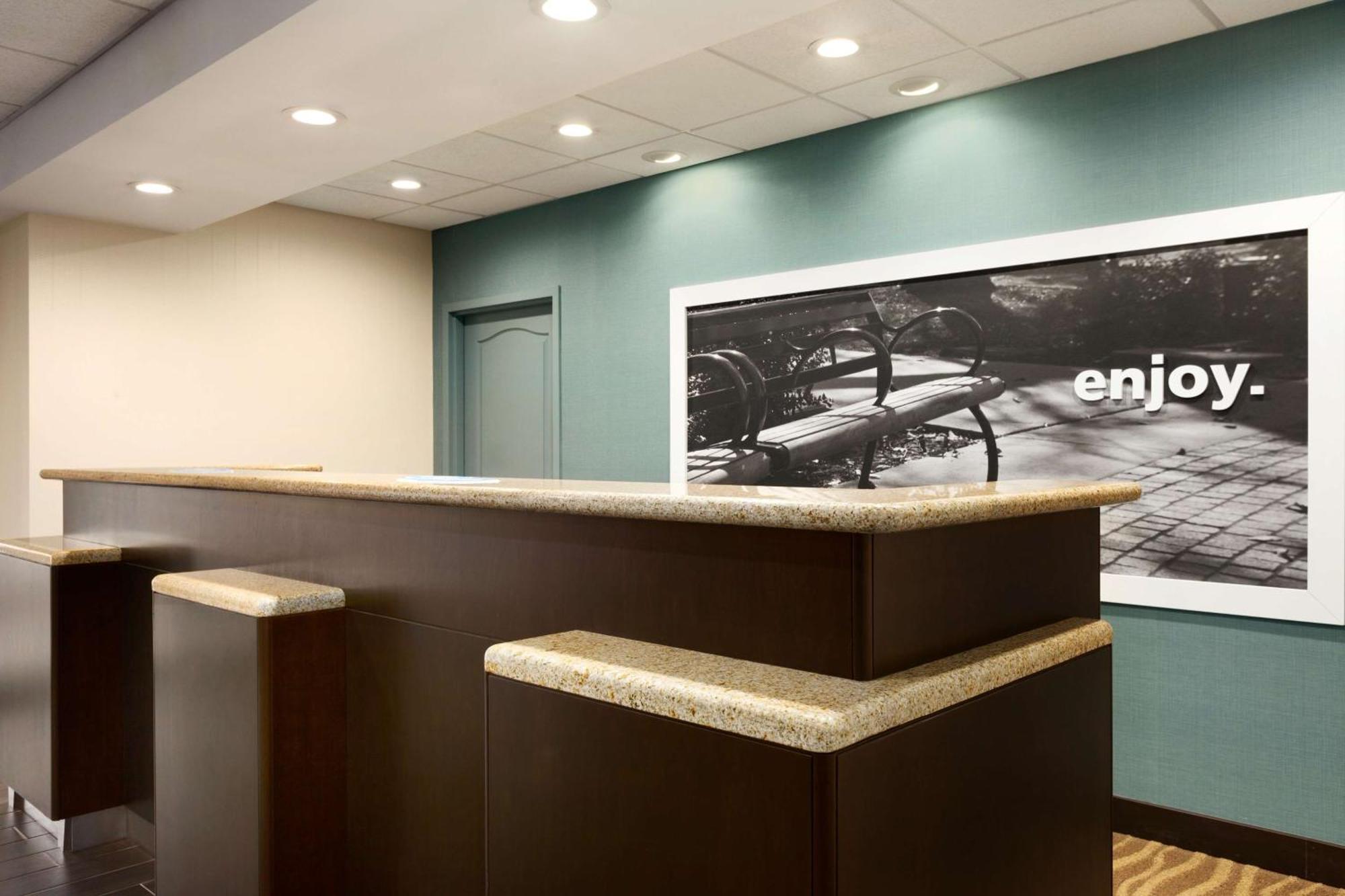 Hampton Inn Dover Kültér fotó